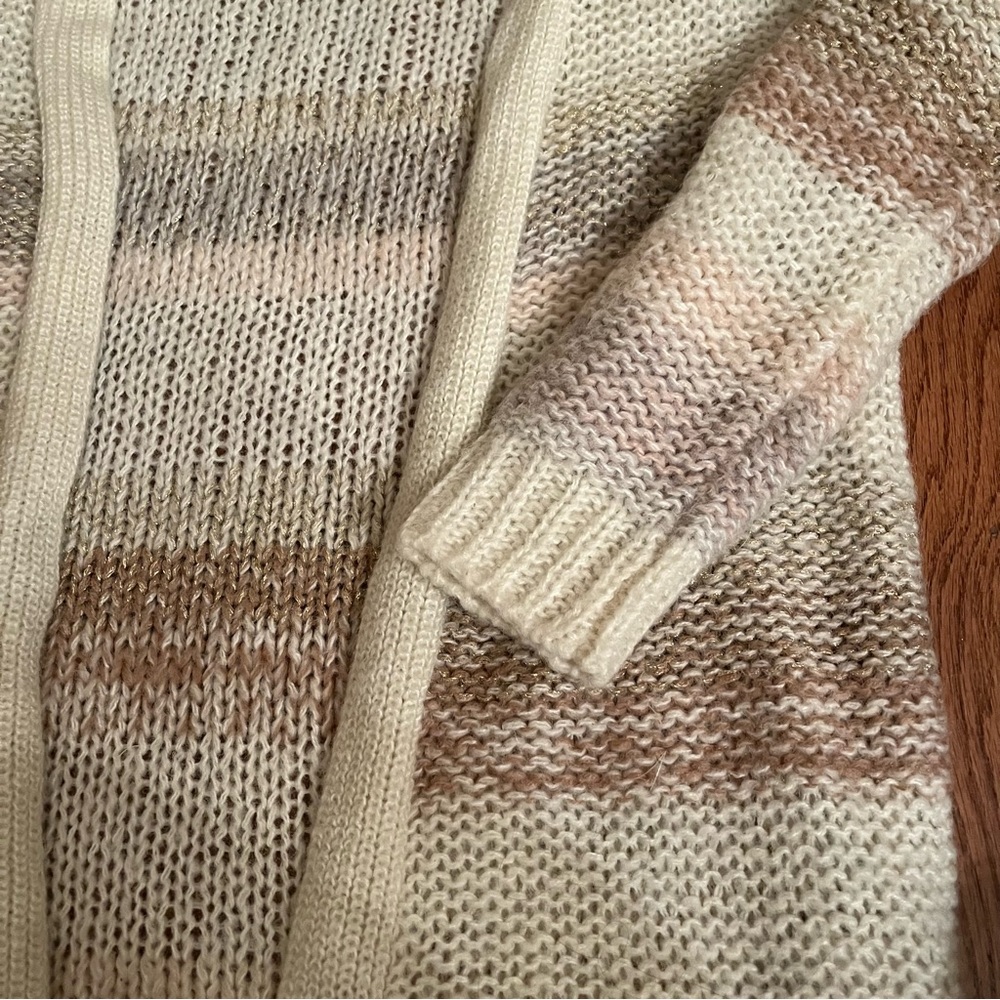 Beautiful small batch sweater Collab - Picture 2 of 4